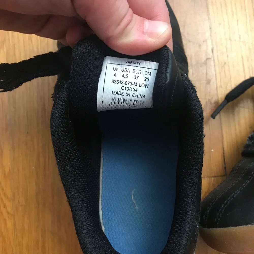 K-Swiss Classic Black Tan Sneakers 4.5